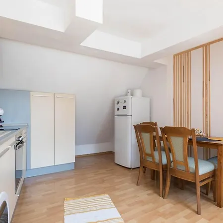 Apartment Cozy Space Near Grand Mall Varna